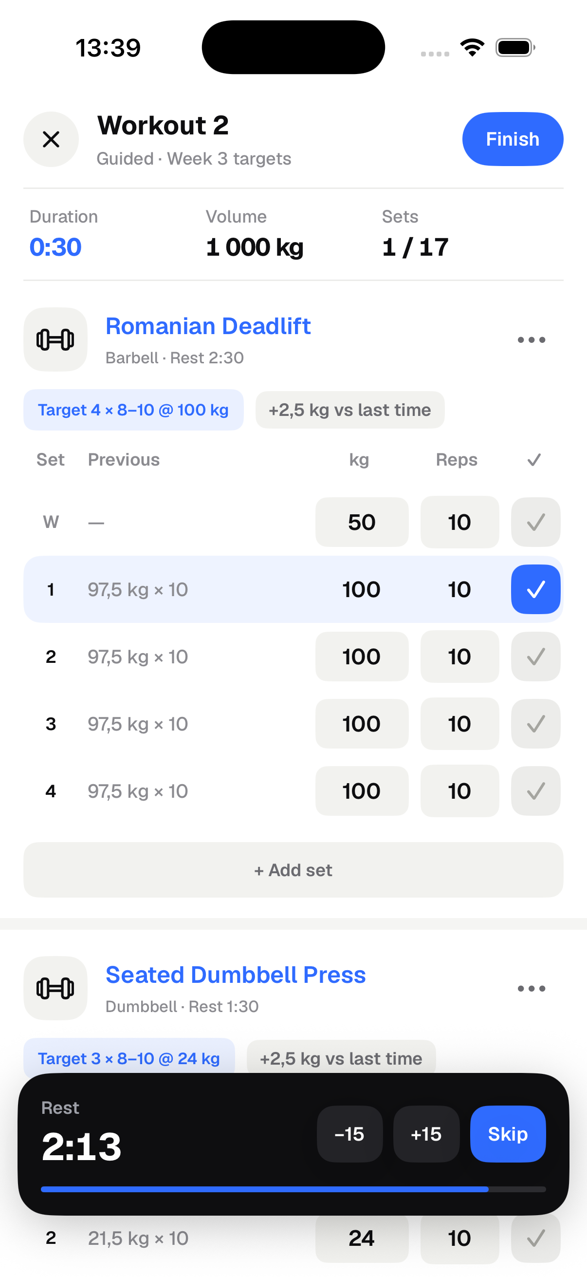 Calift workout log showing previous weights, completed sets, and a rest timer.